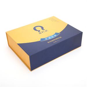 Quality protective varnish Luxury Packaging Box , Magnetic Bridesmaid Gift Box wholesale