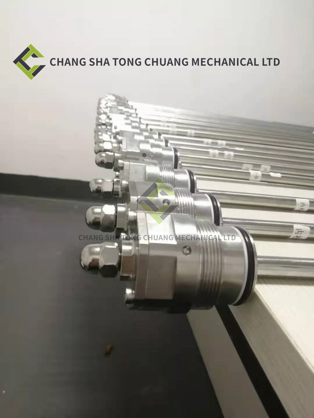 Sany And Zoomlion Concrete Pump Trucks Pump The Main Oil Cylinder Displacement Sensor Assembly MFC-2512M 1021403314