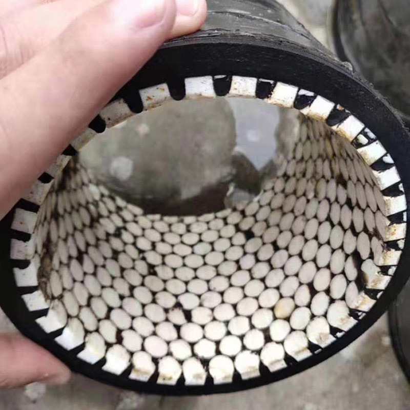 Flexible Ceramic Composite Hose Ultra Wear Resistant Bend Radius 5x Diameter Non Stick Surface