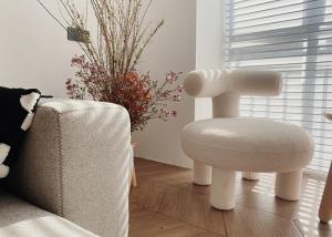 Quality Personalized Modern Fabric Dining Chairs Lambswool Nordic Single Sofa wholesale