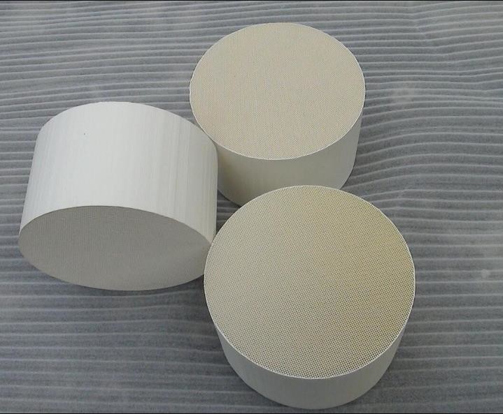 Platinum DOC Diesel Oxidation Catalyst Nox Pt Honeycomb Ceramic Monolith Catalyst Substrate