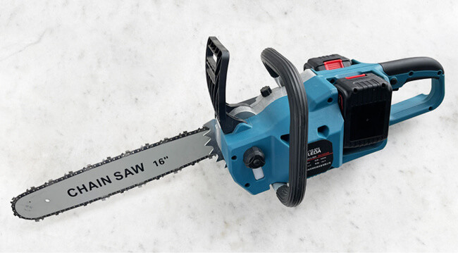 Power Tools 16" 2000w Electric Industrial Chainsaws For Wood Cutting
