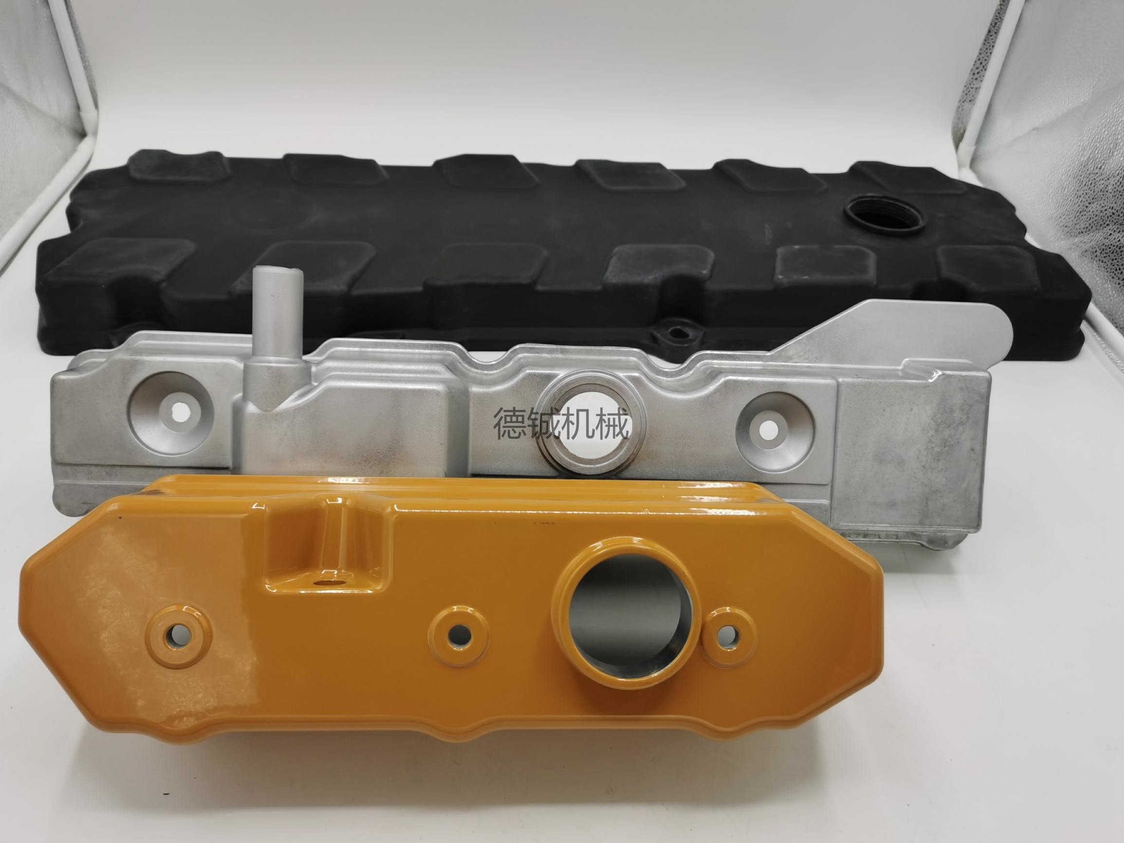 Engine Oil Cooler Cover for 6D16 Mitsubishi Excavator Engine Parts