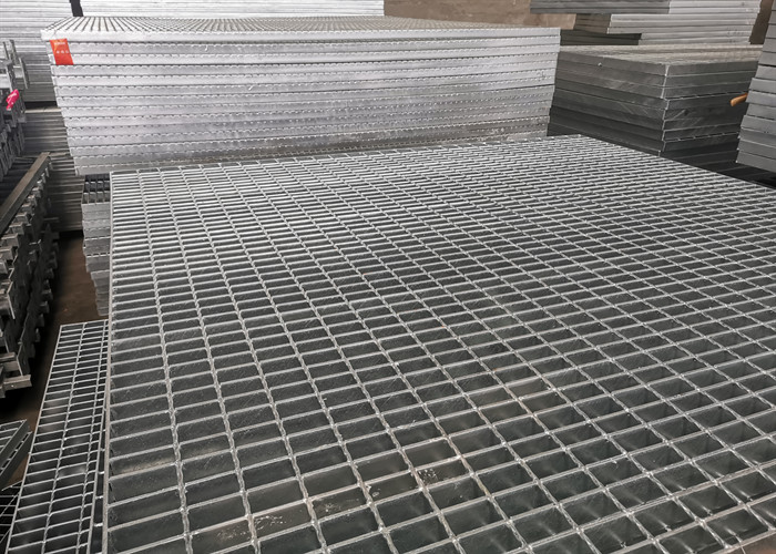 6cm Thick Anti Skid Galvanised Drain Grate Corrosion Protection For Shipyard