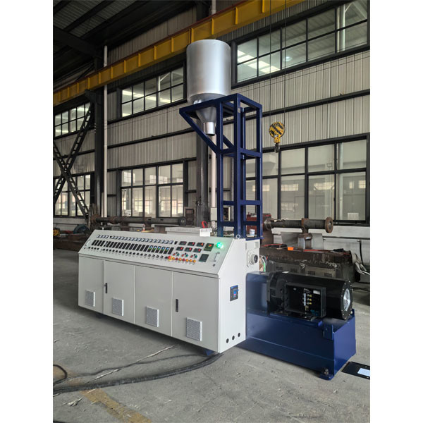Single Screw Plastic Pipe Extrusion Machinery PP PVC PE Pipe Production Line