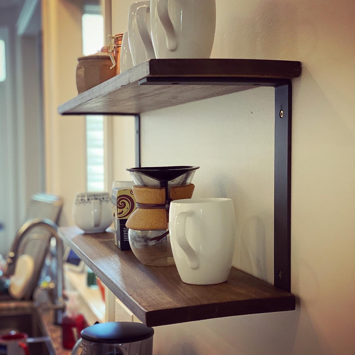 Powder Coated Steel Heavy Duty DIY Shelf Bracket for Farmhouse Style Floating Wall Shelves