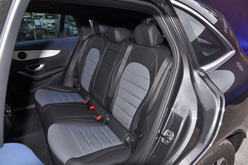 2024Hot sale EV Electric Vehicle Mercedes Benz EQC Medium SUV Pure Electric 5-door 6-seat SUV Maximum Speed (180km/h)