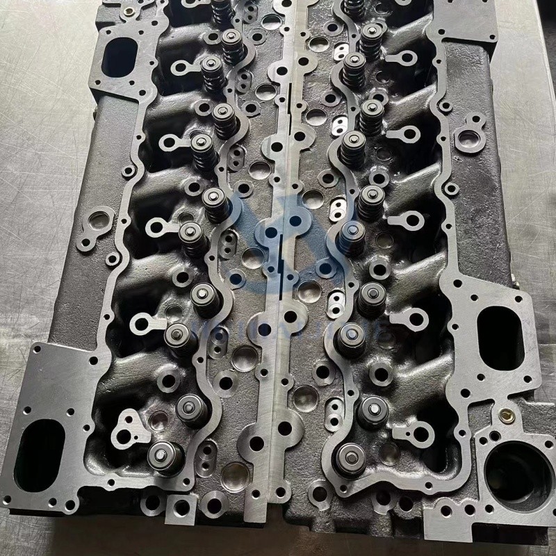 Construction Machinery Parts 7N8876 8N6796 7C-4006 Cylinder Head for 3306 Engine