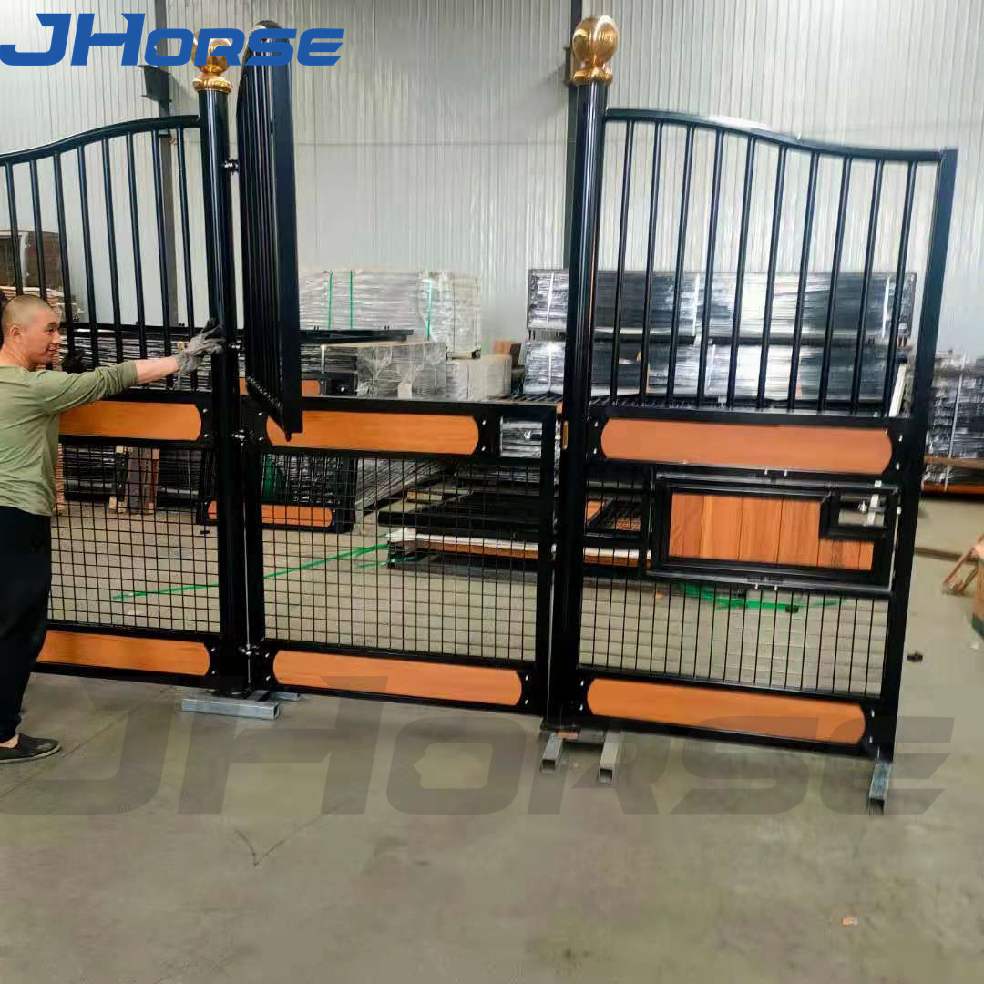 Black Powder Coating Horse Stall Fronts European Bamboo Infill Economical Wood