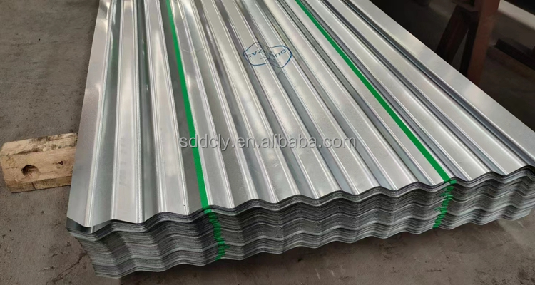 Shandong Dingcheng Iron Roof Sheets 0.35*1050*6000mm with Regular Spangle Type