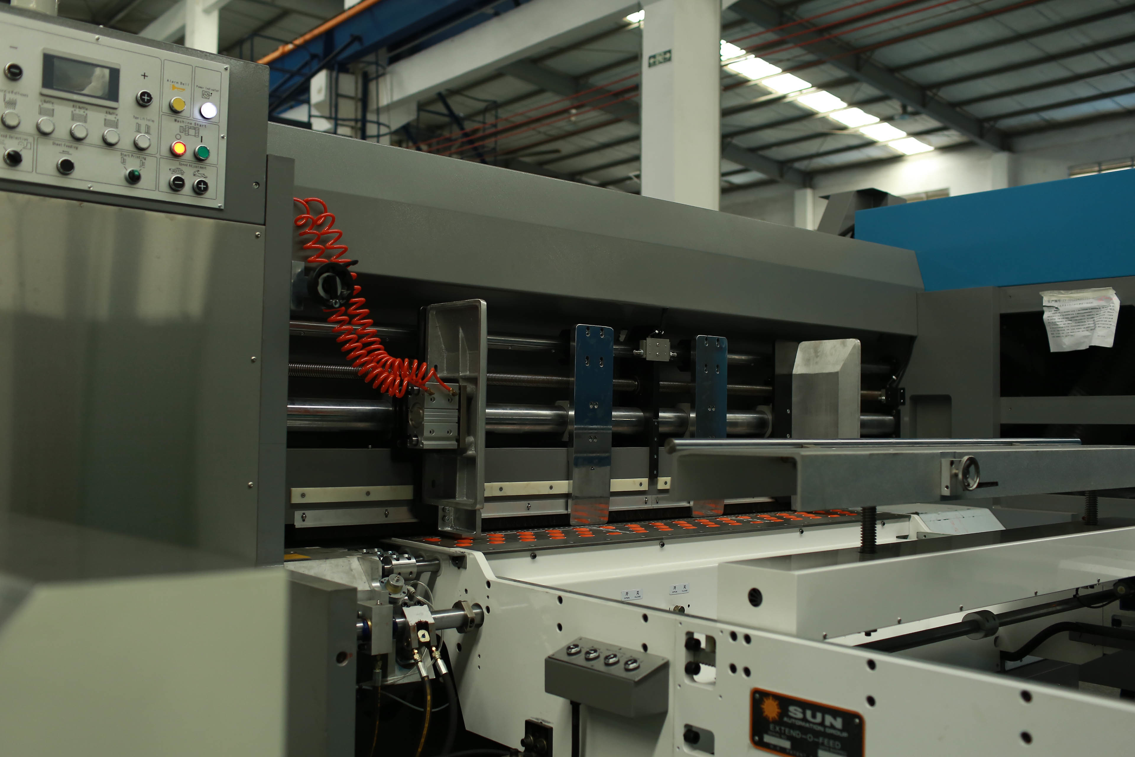 Lead Edge Feeder Flexo Printer Slotter Machine 3 Color 100 Pcs/Minute