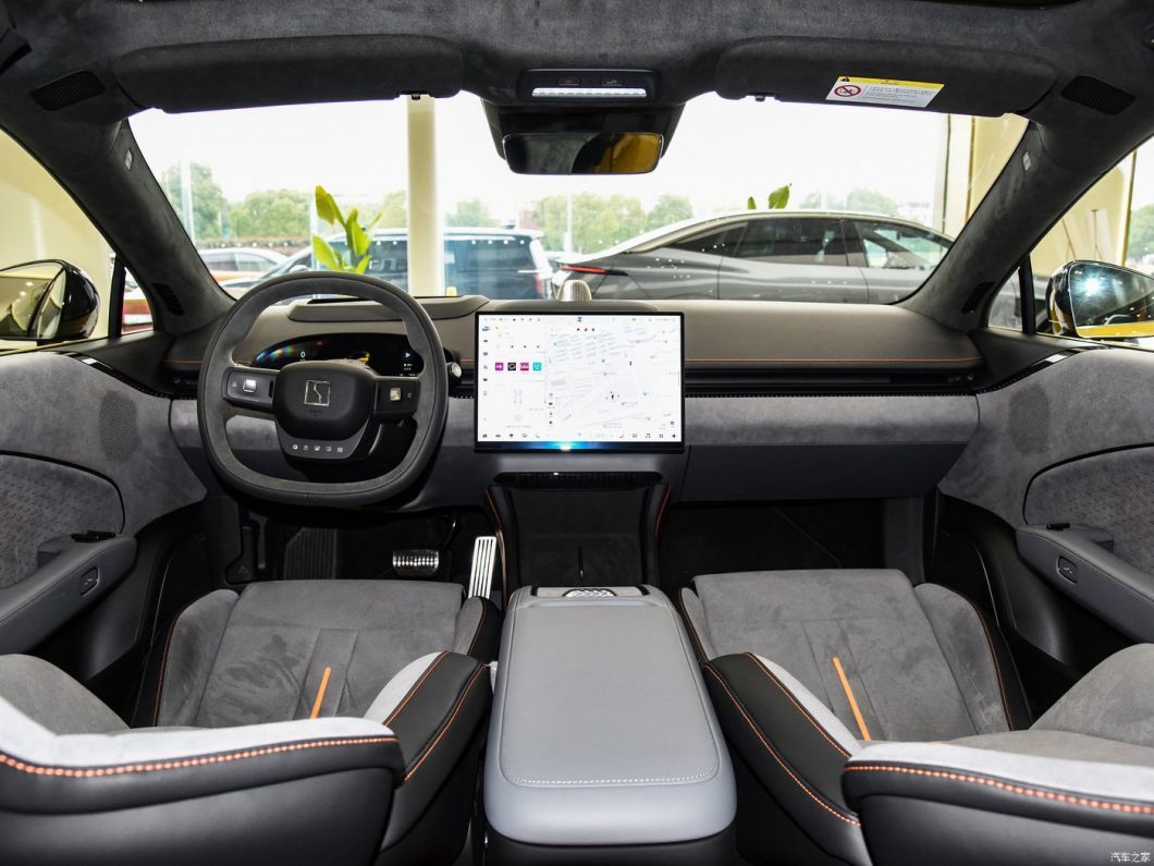 Zeekr 007 Rear Drive Luxury Electric Auto Pure Electric Midsize Sedan Vehicle EV Car
