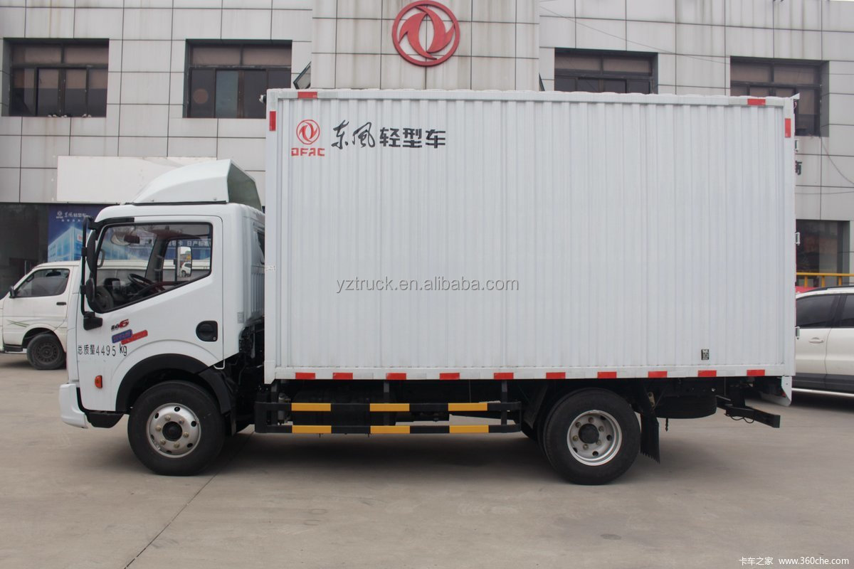 Touch Screen Equipped Dongfeng Single Row 4X2 Van Truck for Delivery