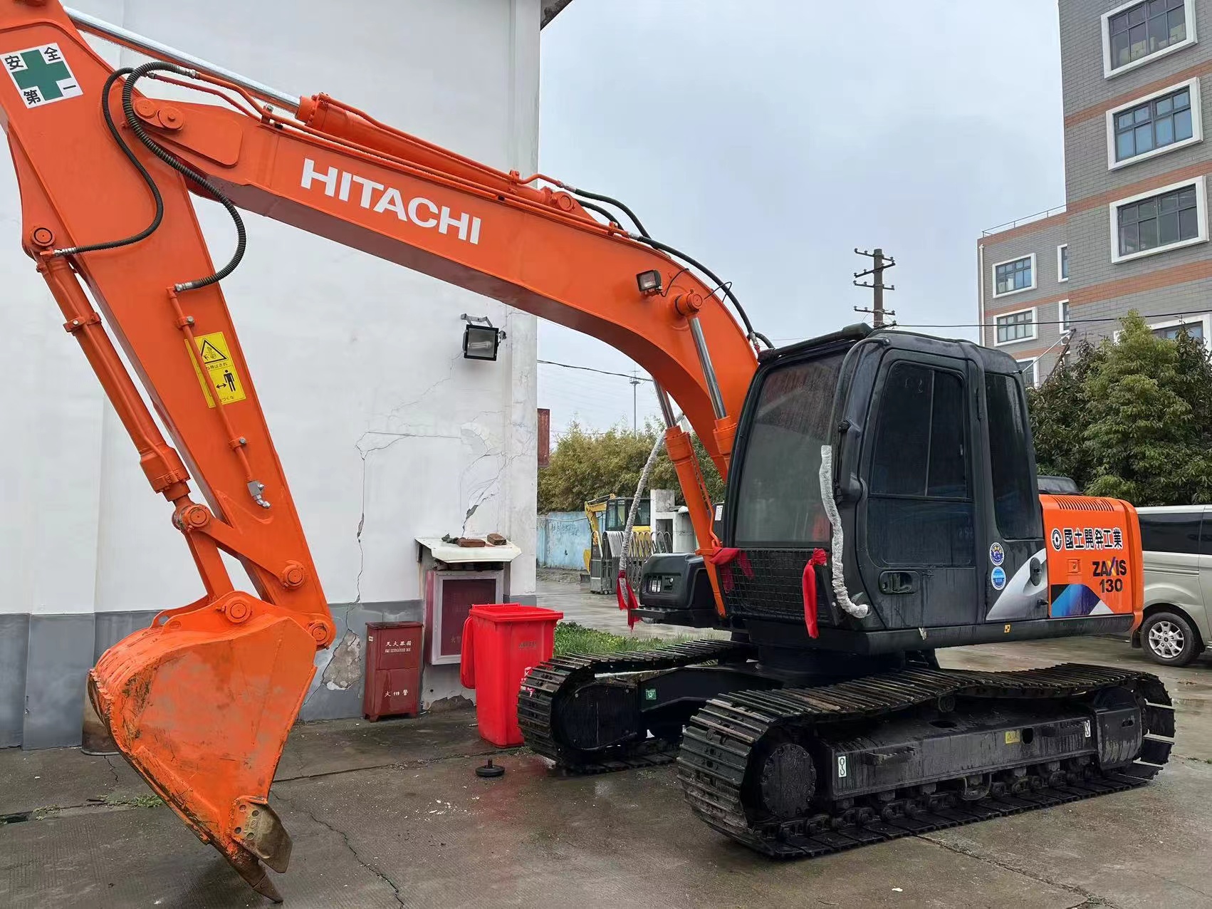 12.5 Ton Original Used Hitachi Excavator Zx130 Used Hydraulic Crawler Excavator