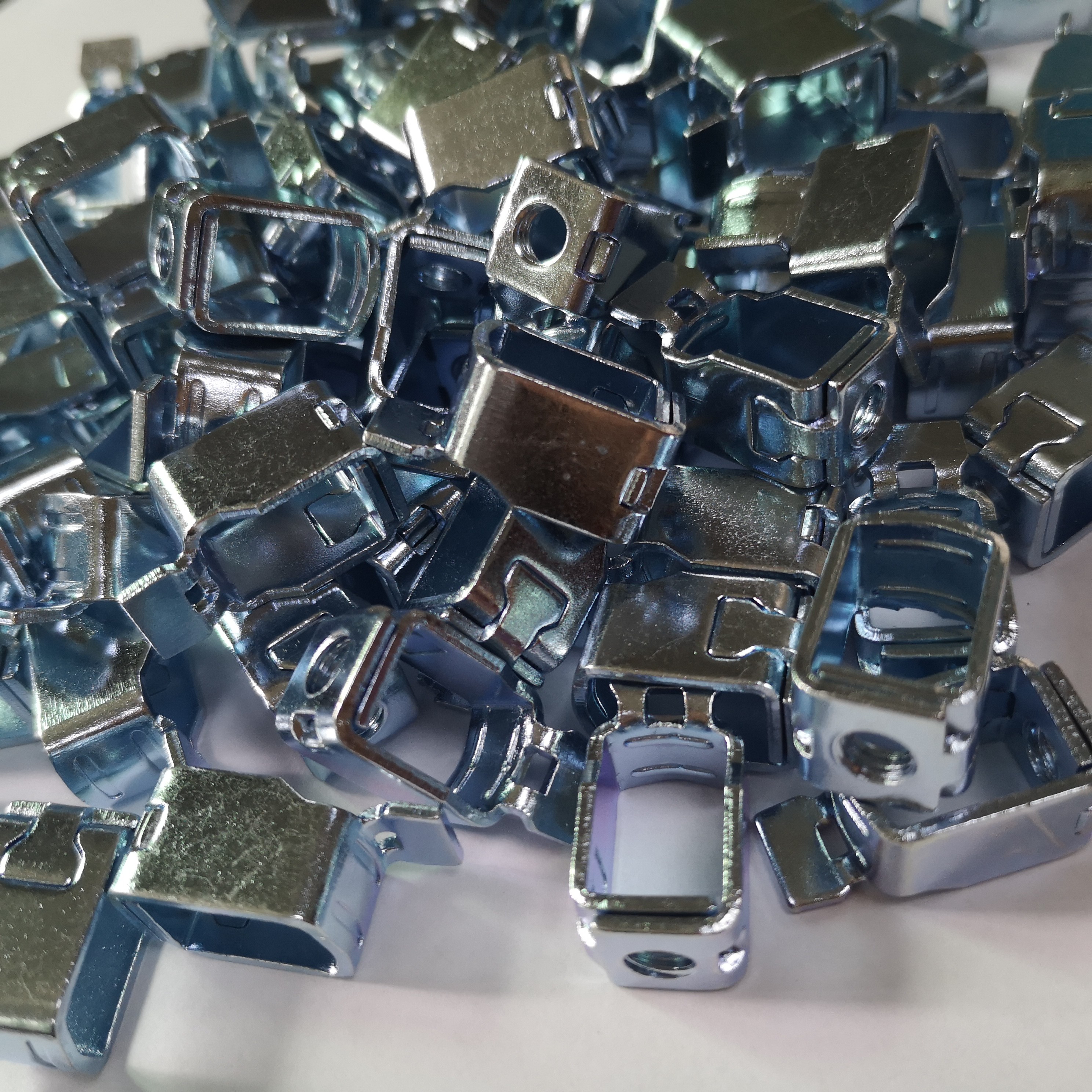 Heavy-Duty CRS Clamp M5 – Carbon Steel Threaded Fastening Clamp for Industrial Applications