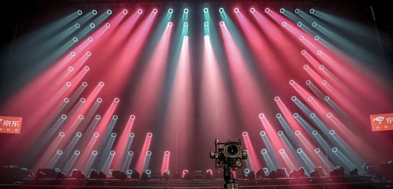 Project Installation 300w Moving Head RGBW 4in1 Wash Effect LED Lights for Wedding Stage