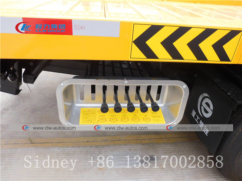 JAC 4X2 Flatbed Tow Truck With Q235A Carbon Steel Body