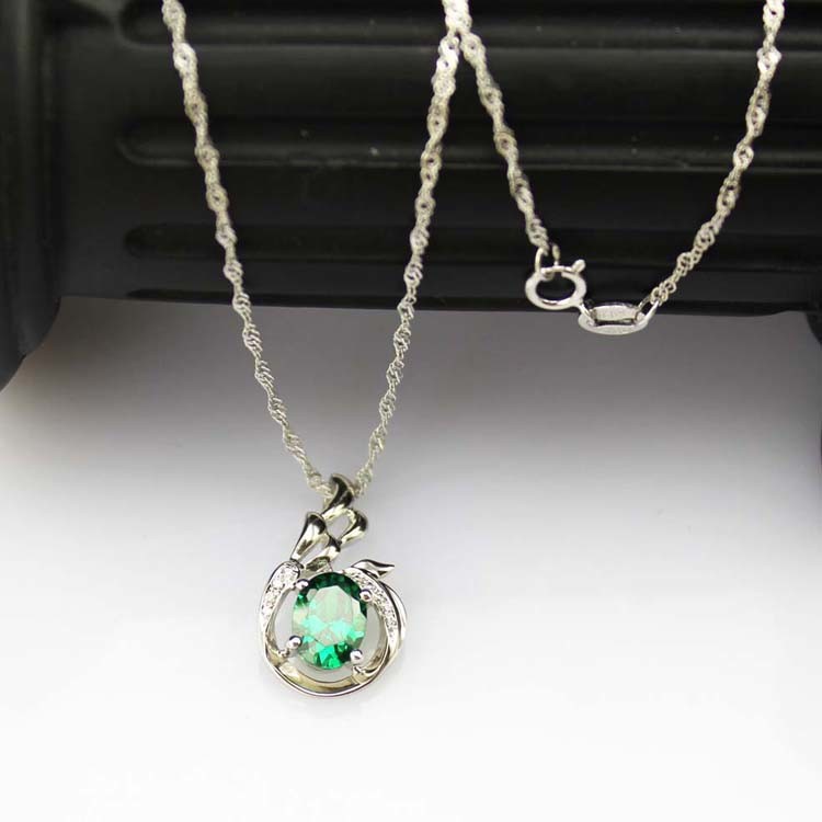 925 Silver Pendant with 6x8mm Oval Green and Clear Cubic Zircon Pendant (PSJ0401)