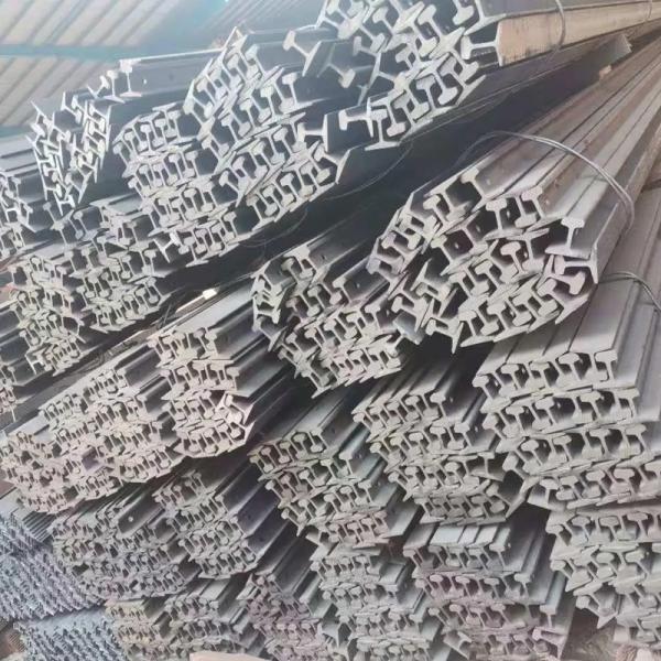 Hms1-2 Q235B 45#Mn R260 U71mn Material Grade Crane Rail Steel Railway Track Qu70