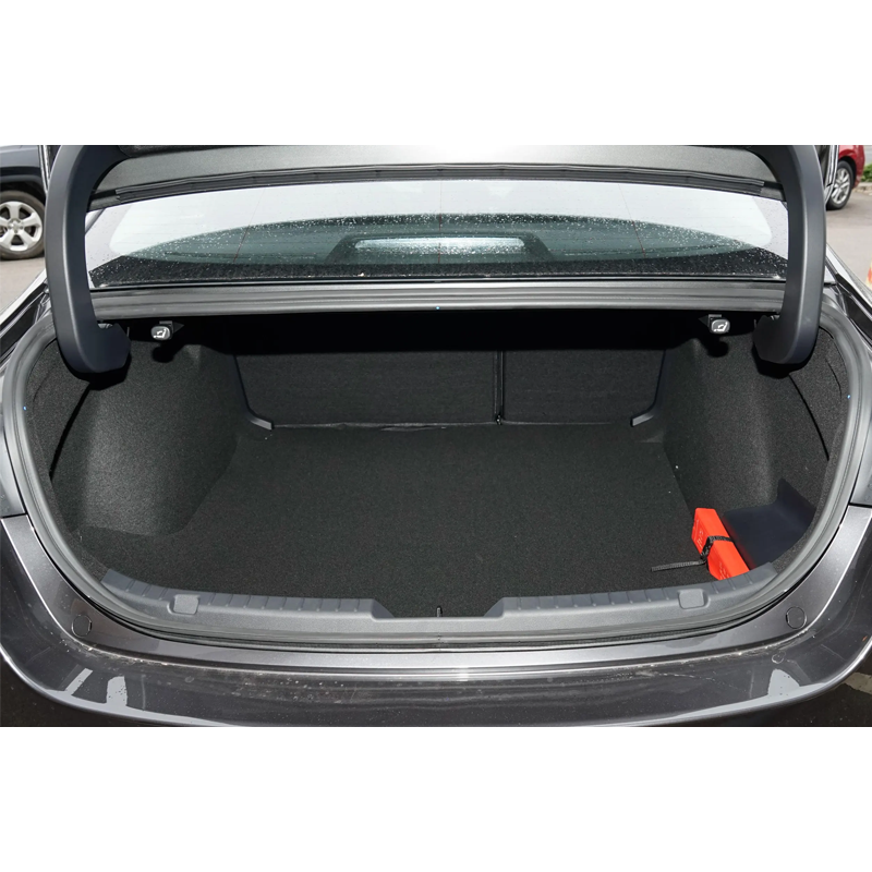 Changan Mazda 3 Compact Car R16 Manual Transmission Fuel Vehicle Enclave for Customer Requirements