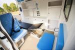 4wd Emergency Ambulance Car GVW 3300 Kgs Manual Transmission