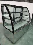 Restaurant Display Showcase Freezer With Easy-Cleaning Glass Shelves