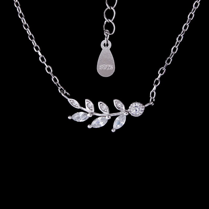 Cubic Zircon New Jewellery Design Shining Jewelry Notes Shape Evening Necklace