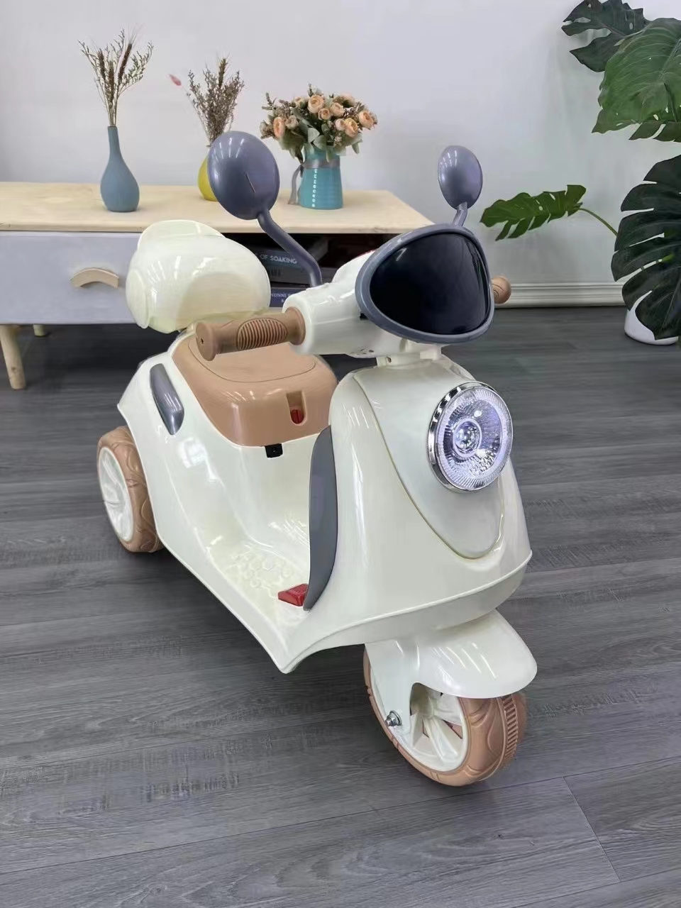 PP Plastic 6v Electric Ride on Car Motorbike for Kids Storage Box and Lights 2023
