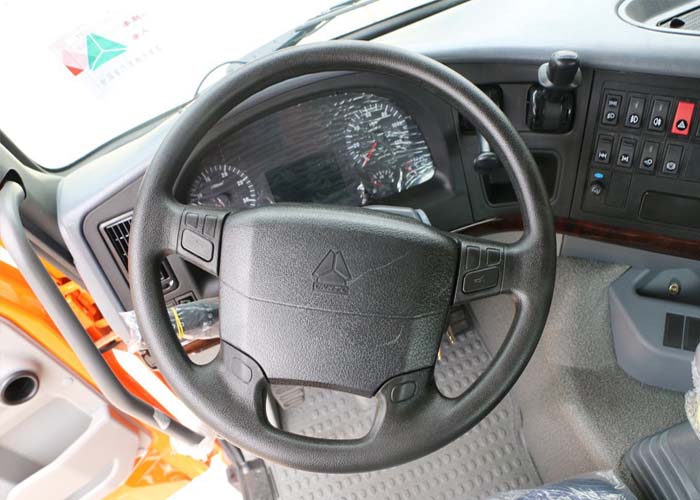HOWO 6X4 TRACTOR TRUCK STEERING