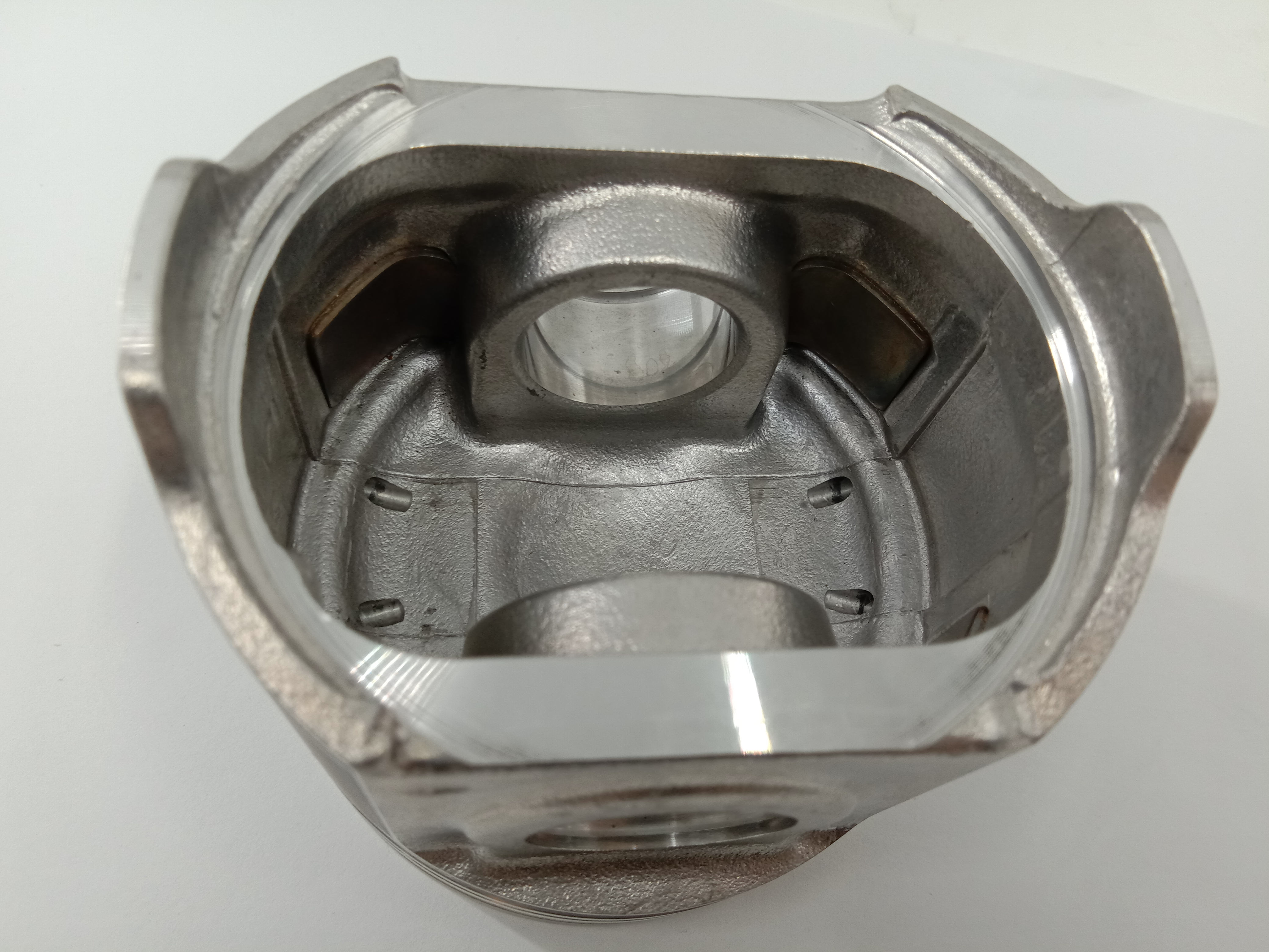 STD Size V2003 1G770－2111 Kubota Engine Piston