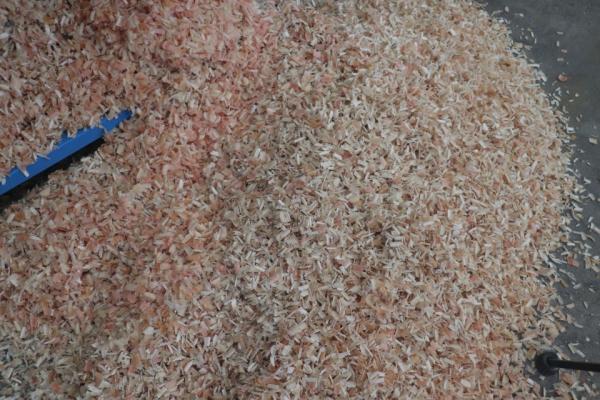 Spiral Shaft Small Industrial Wood Shaving Making Machine For Animal Poultry