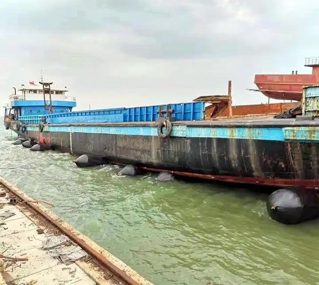 Versatile Ship Launching Rubber Airbags Marine Salvage Air Lift Bags