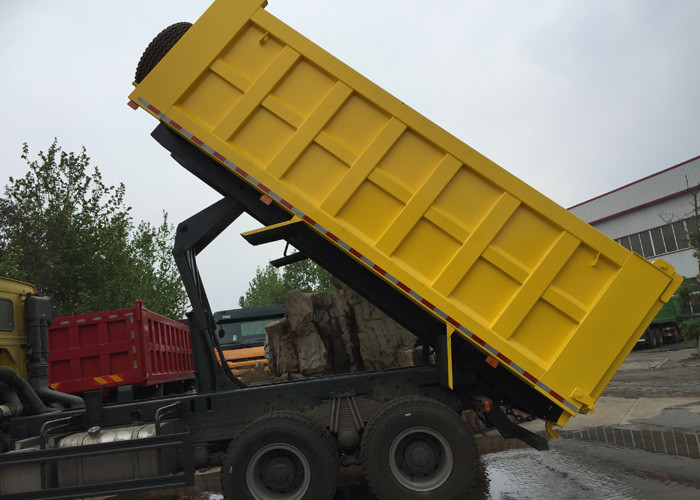10 Wheels Dump Truck HOWO ZZ3257N3847A 30 Tons 16 - 20 CBM