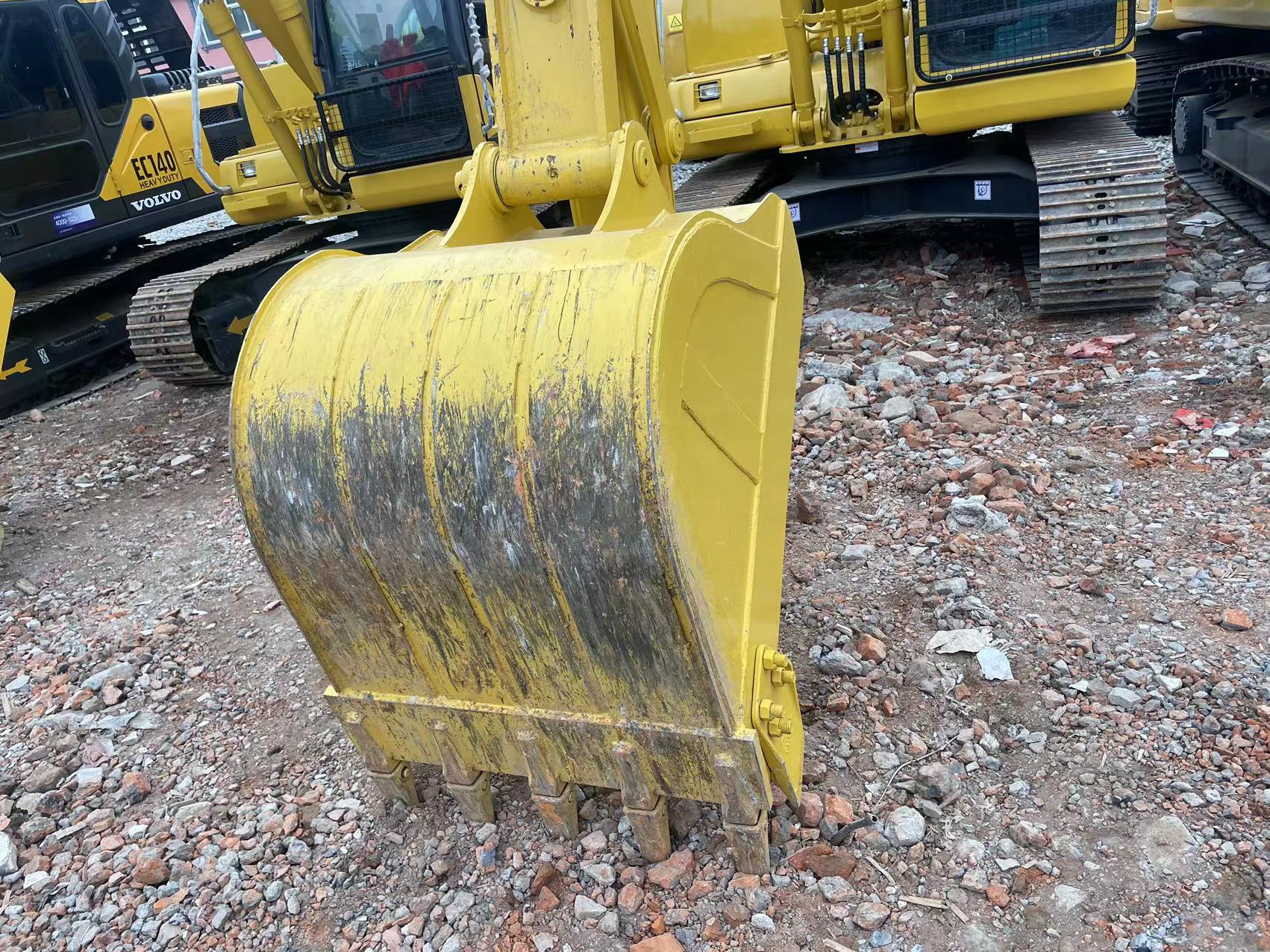 High quality orginal Japan Komatsu PC130 excavator in good conditions and low price for sale Get Latest Price