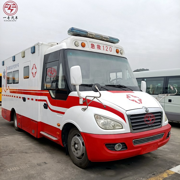 Diesel 4x2 Ambulance ICU Emergency Car Rehabilitation Vehicle with Medical Equipment