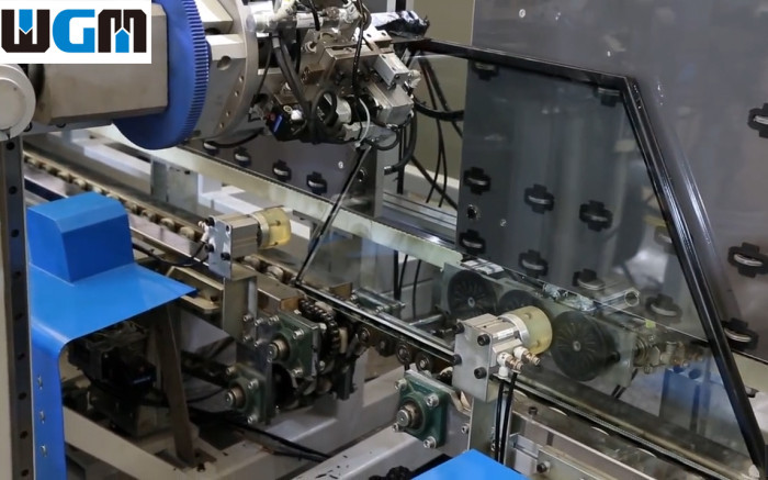 Fully Automatically Insulating Glass Sealing Robot
