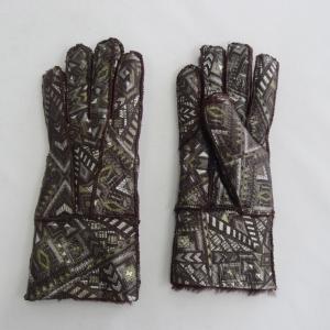 Quality Promotional fashion 5 fingers warm sheepskin shearling gloves wholesale