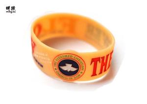 Quality Big Custom Wrist Bracelets / Custom Printed Rubber Bracelets Promotional Logo Design wholesale