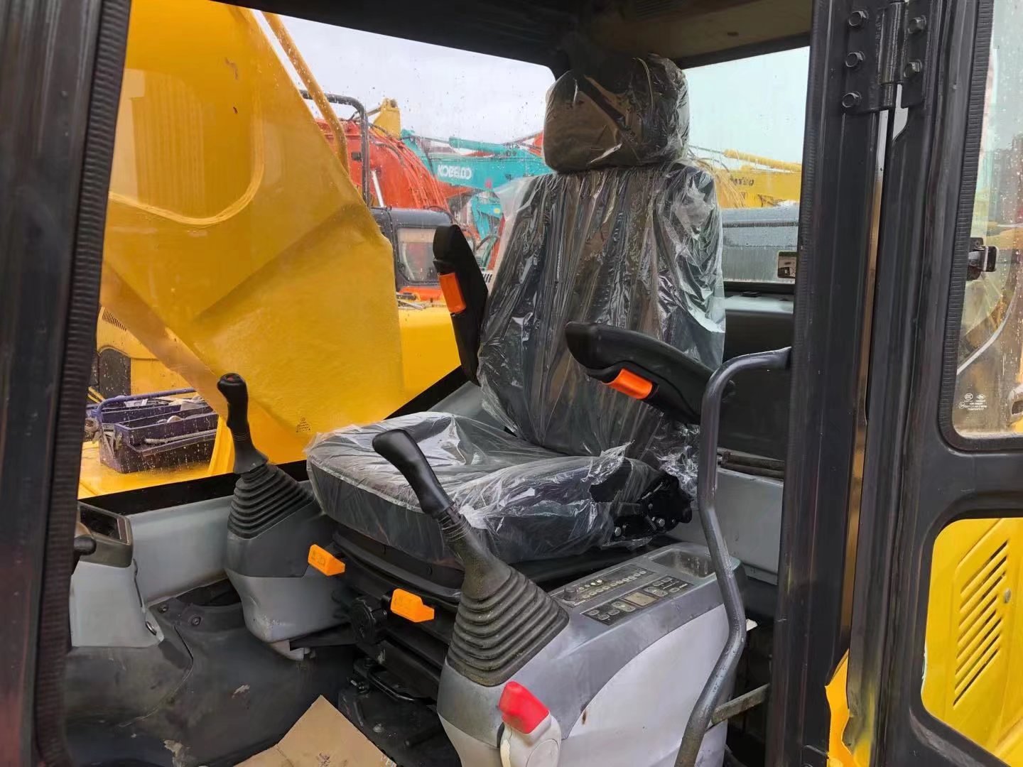 Original Design Komatsu Japan Used PC300-7 Excavator for Heavy Construction Equipment