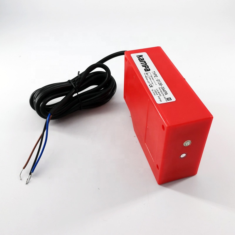 Retroreflictive Type Photoelectric Sensor Long Distance Detection AC90-250V 2-wire SCR output Photoelectric Switch