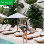 Outdoor Garden Resort Furniture Stylish Wood Sun Lounger with Waterproof Cushion