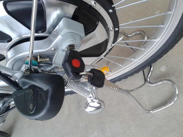 Single Speed 12AH 48V Battery Electric Bike With Steel Suspension Front Fork