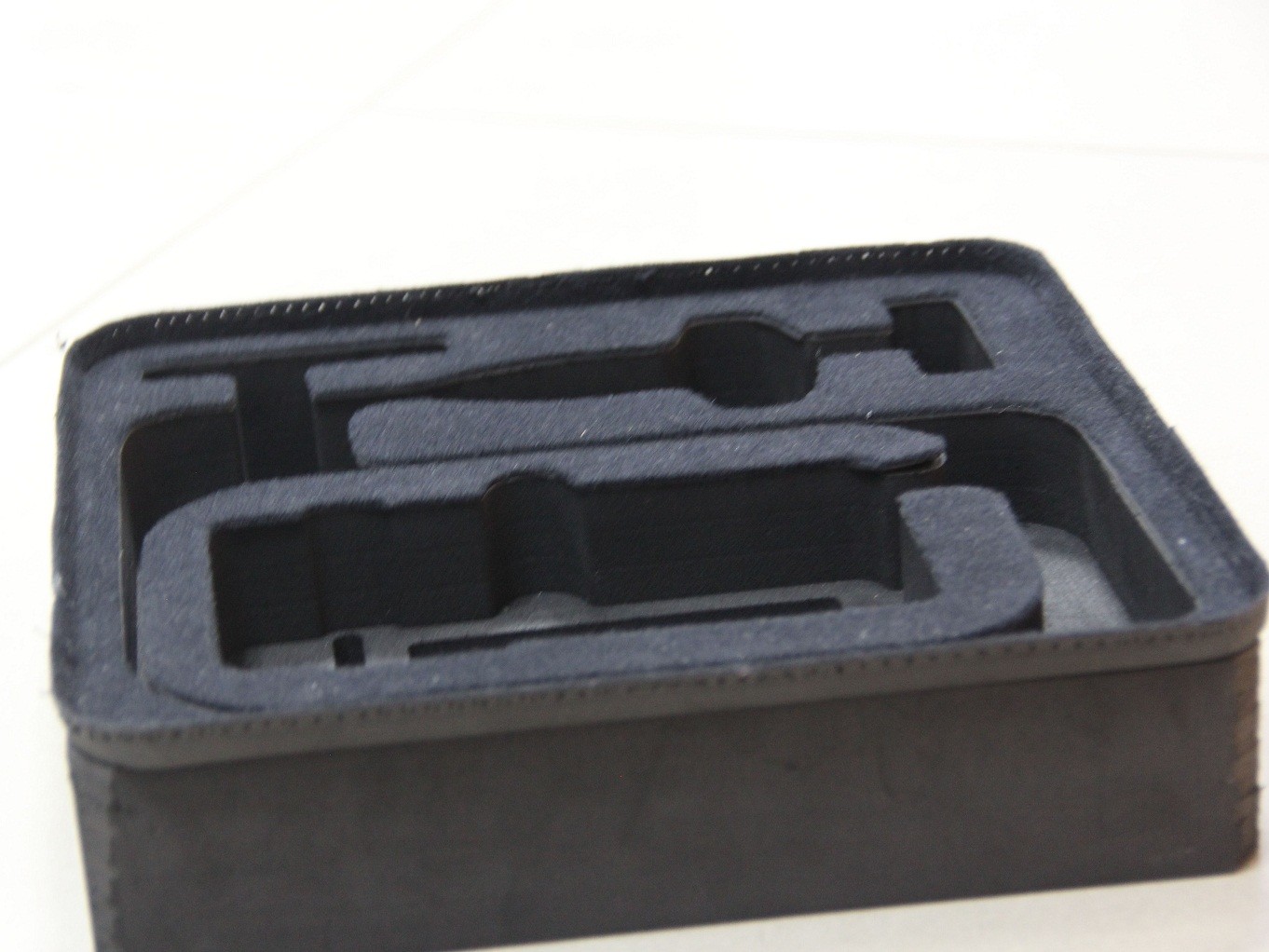 25mm Thickness Packaging Foam Inserts EVA Material Glued Environmentally Friendly