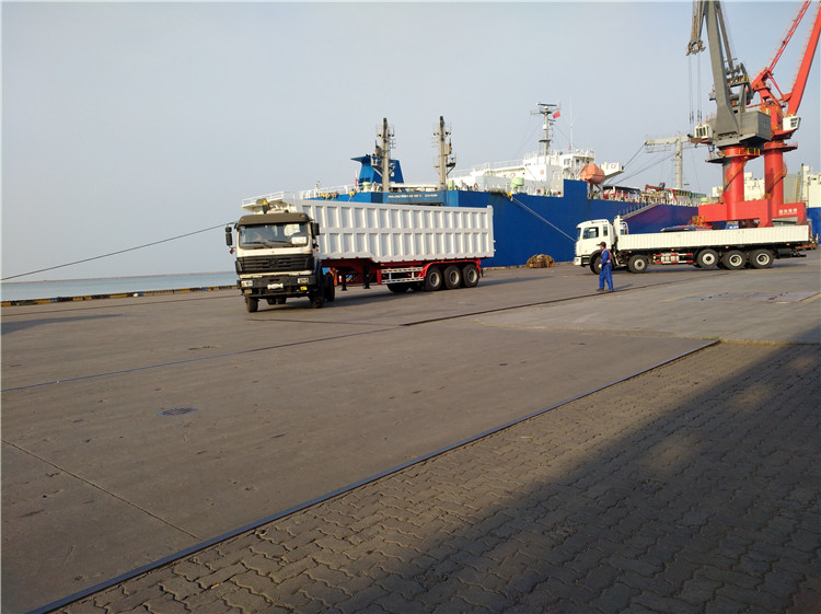 Truck Trailer 40 Cubic Meter Dump Tipper Semi Trailer with JOST or Yahua Landing Gear