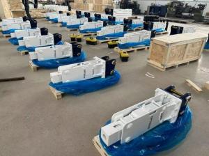 Quality DOOSAN LIUGONG XCMG SANY Top Type Box Type Side Type Excavator Rock Breaker In Soosan SB40 SB43 SB50 wholesale