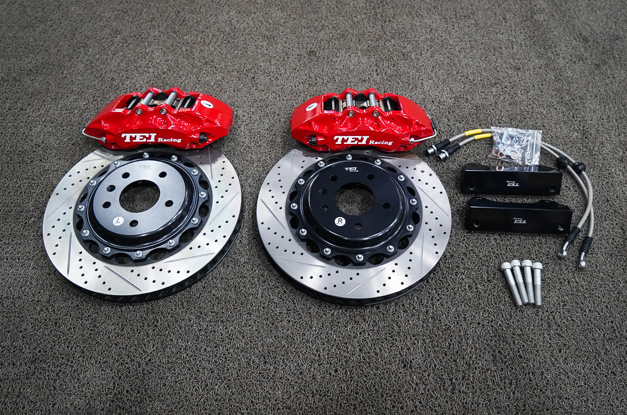Big Brake Kit For Cadillac CT4 Instlled TEI Racing P60S Forged 6 Piston Calipers