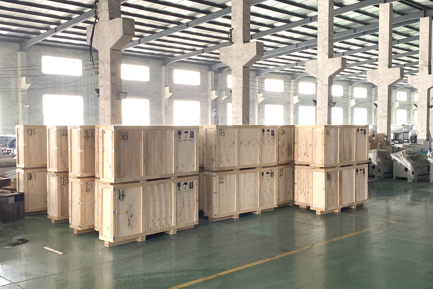 Small Automatic Edge Banding Machine for Wood Based Panels in Building Material Shops