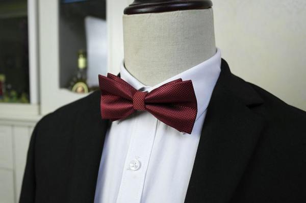Cheap OEM Custom 100% Polyester Woven Cheap Mens Bow Ties With Your Own Logo for sale
