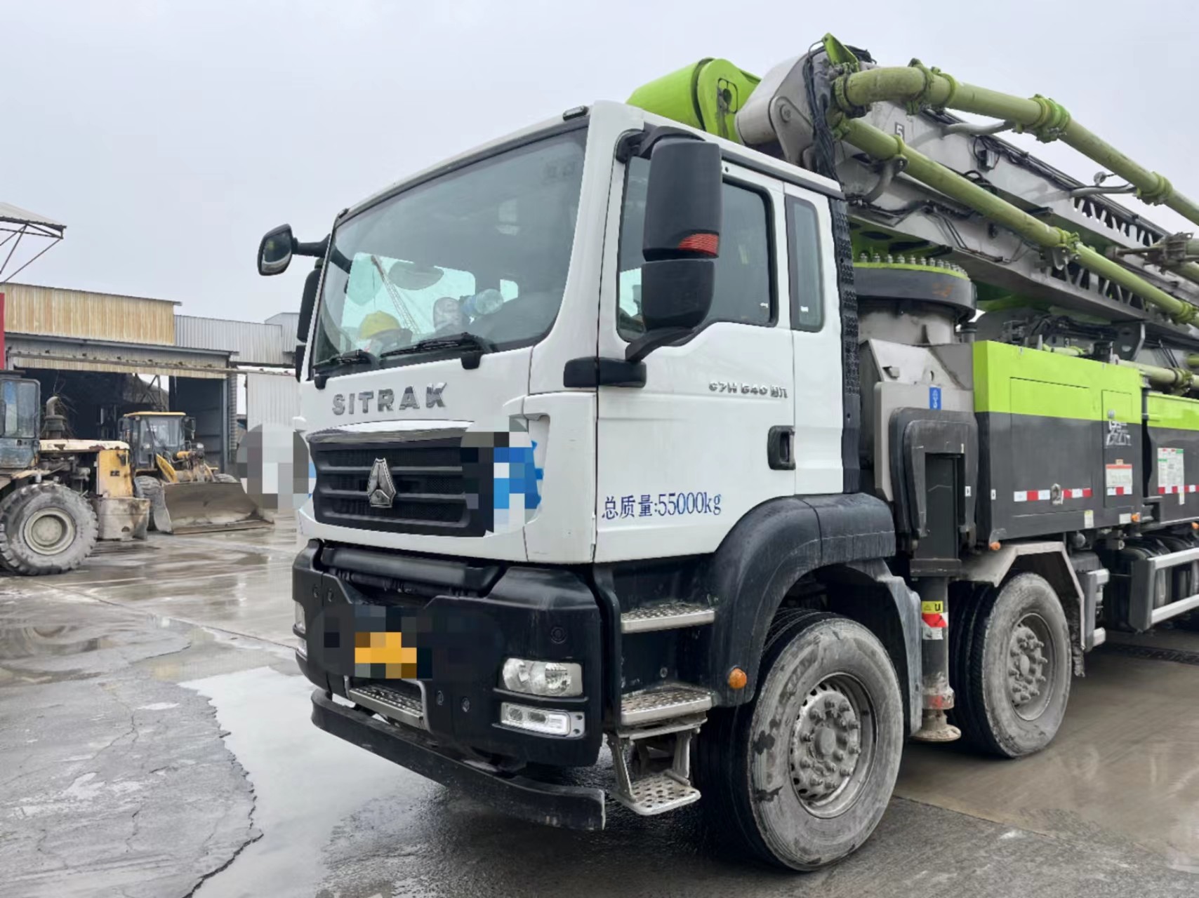 2023 Zoomlion 70m concrete pump truck, delivered with original frame