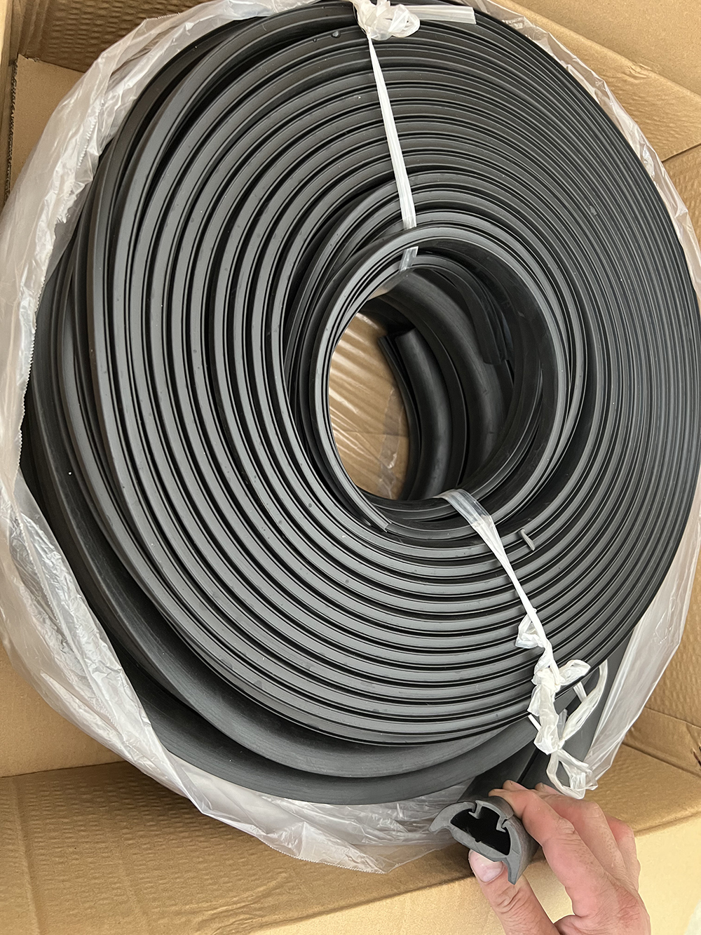 Customizable D EPDM Boat Rubber Strip for Boat Edge Protection Dock Bumper and Gunnel